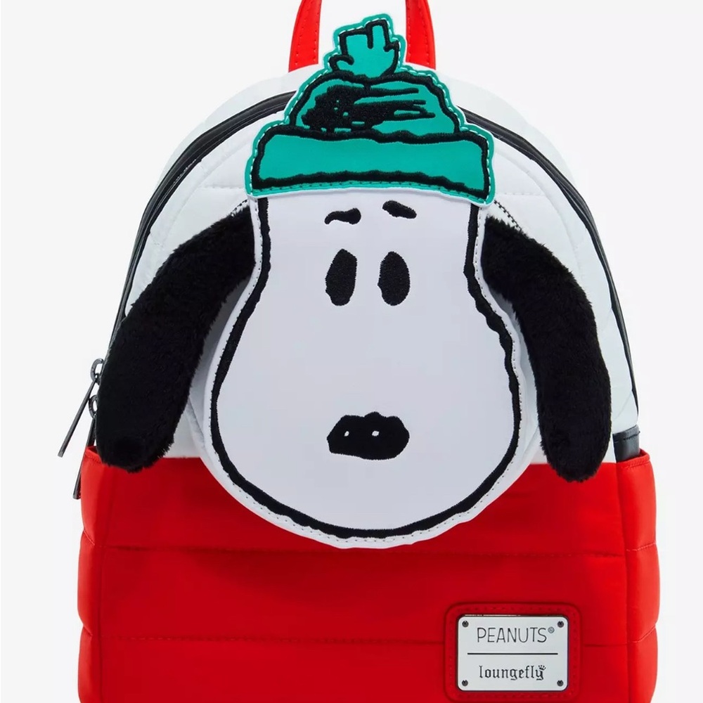 NWT Loungefly Peanuts Snoopy Puffer Mini Backpack.